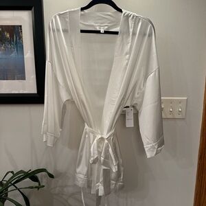 Honeydew Intimates White Satin Short Robe with Tie Belt
